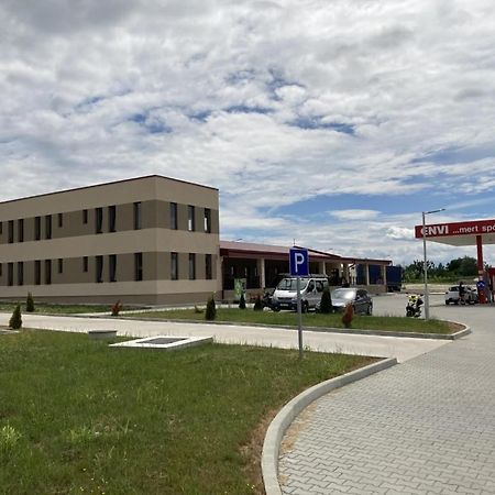M70 Panzio Muraszemenye Szemenyecsörnye Exterior foto